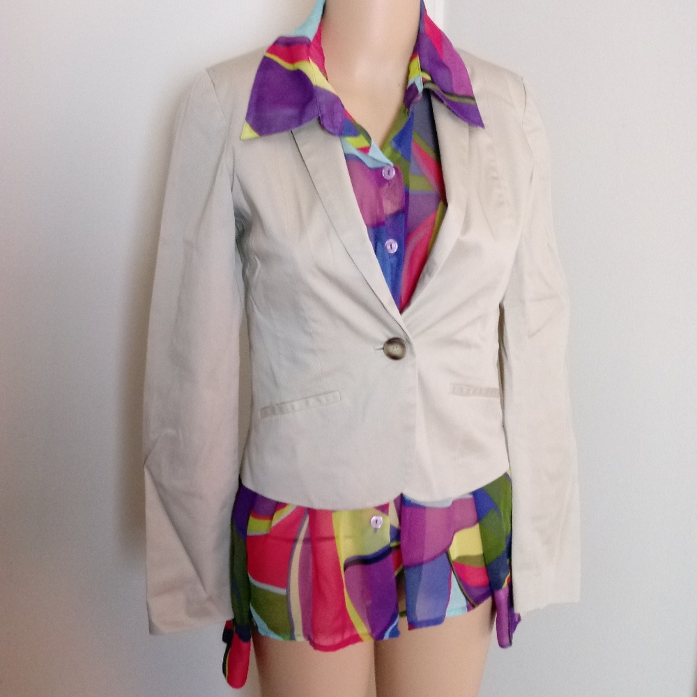 H&M Tan Ladies Blazer Size 4